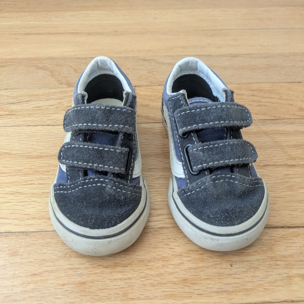 Vans Old Skool V (Toddler Size 5.5) - Picture 2 of 5